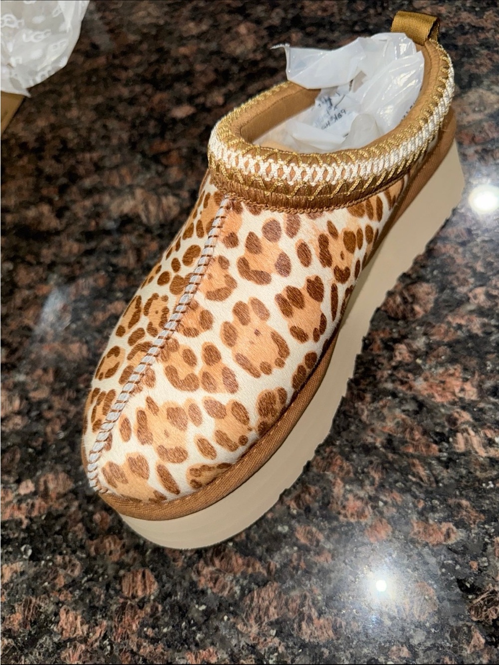 UGG Tazz Plains Mules - Leopard Print Brown/Tan - Picture 4 of 9